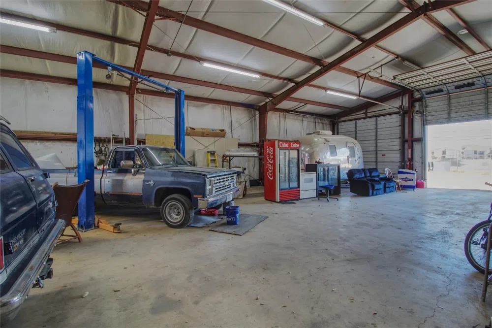 2627 Ackerman Rd Kirby, TX 78219