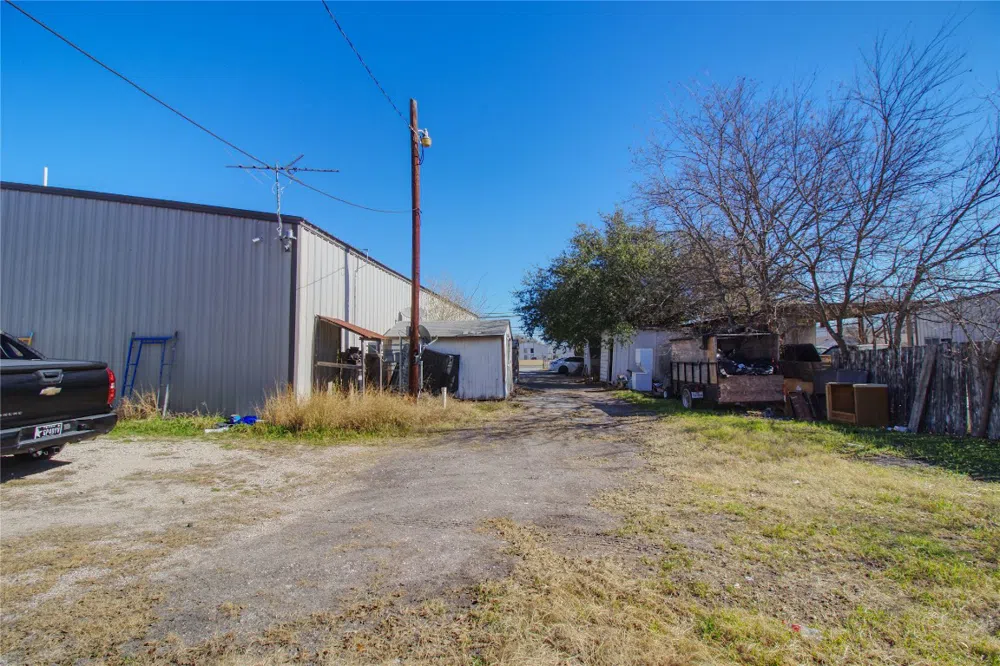 2627 Ackerman Rd Kirby, TX 78219
