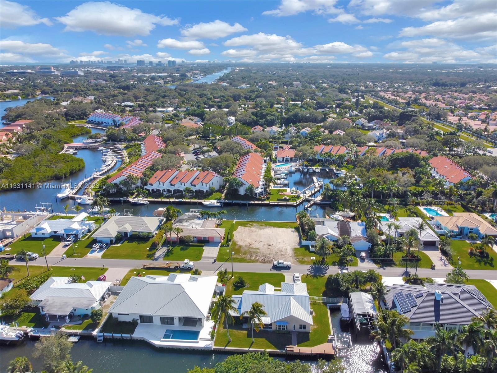 2400 Edward Rd Palm Beach Gardens, FL 33410