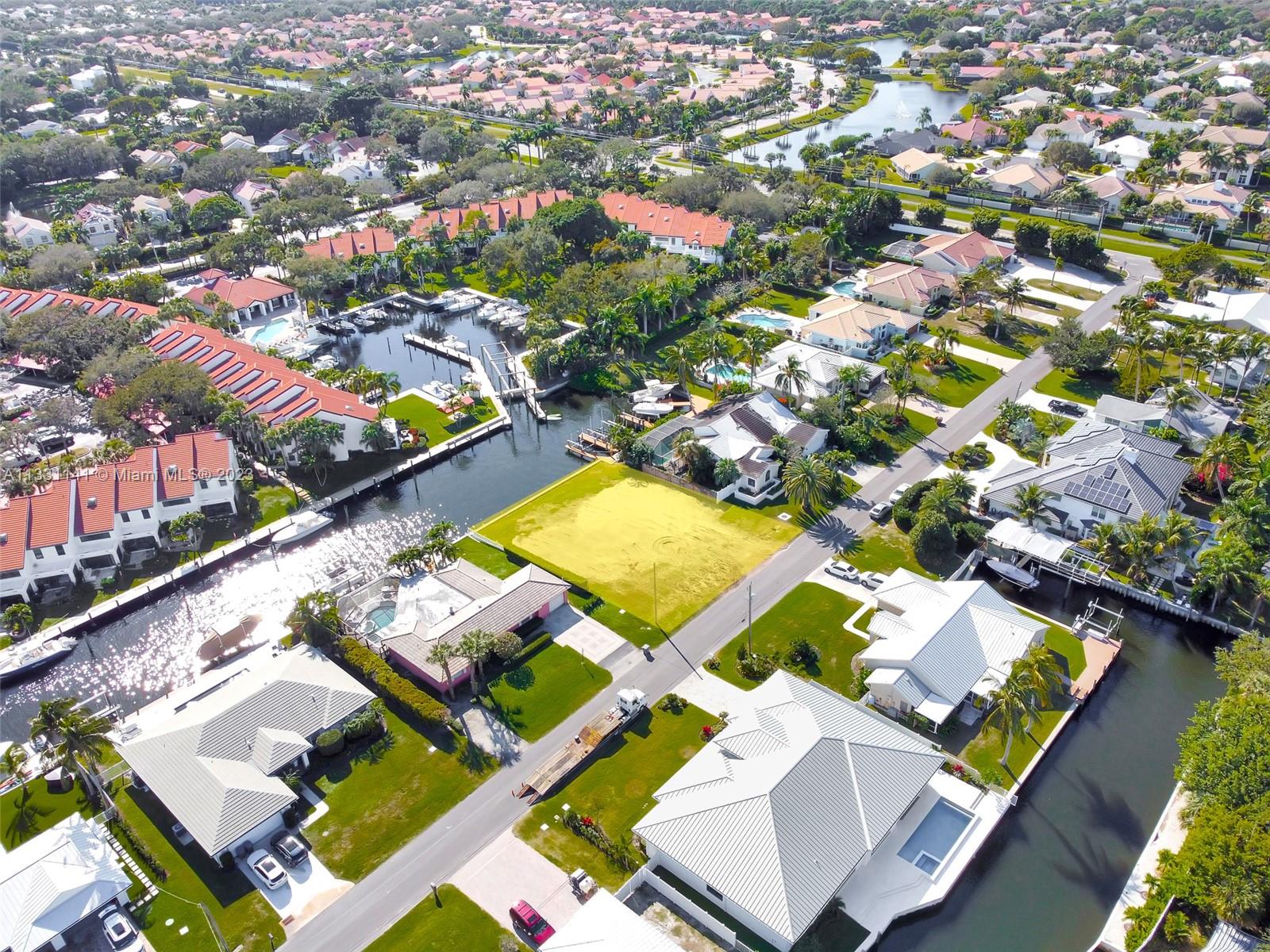 2400 Edward Rd Palm Beach Gardens, FL 33410