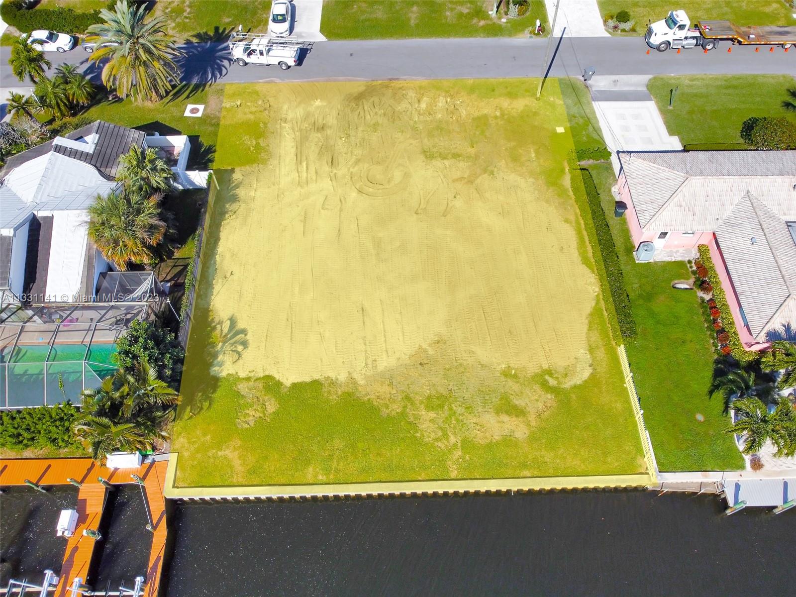 2400 Edward Rd Palm Beach Gardens, FL 33410