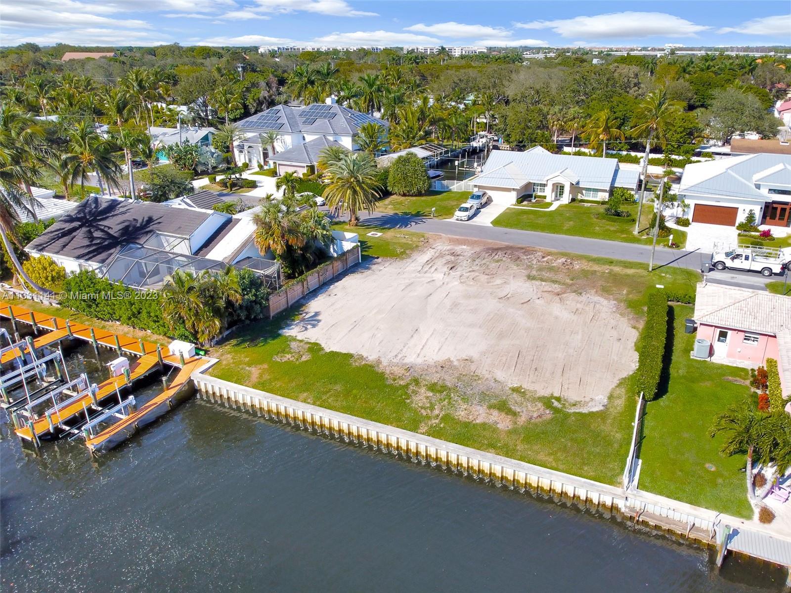 2400 Edward Rd Palm Beach Gardens, FL 33410