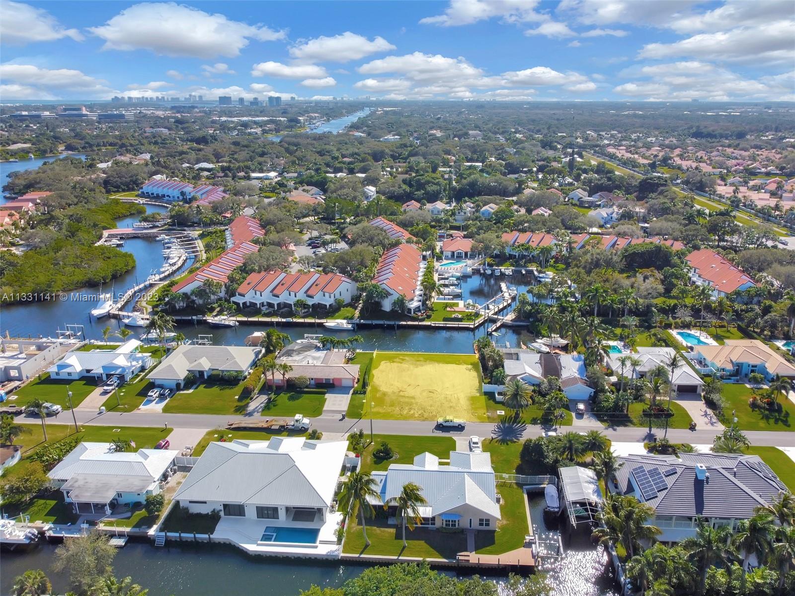 2400 Edward Rd Palm Beach Gardens, FL 33410