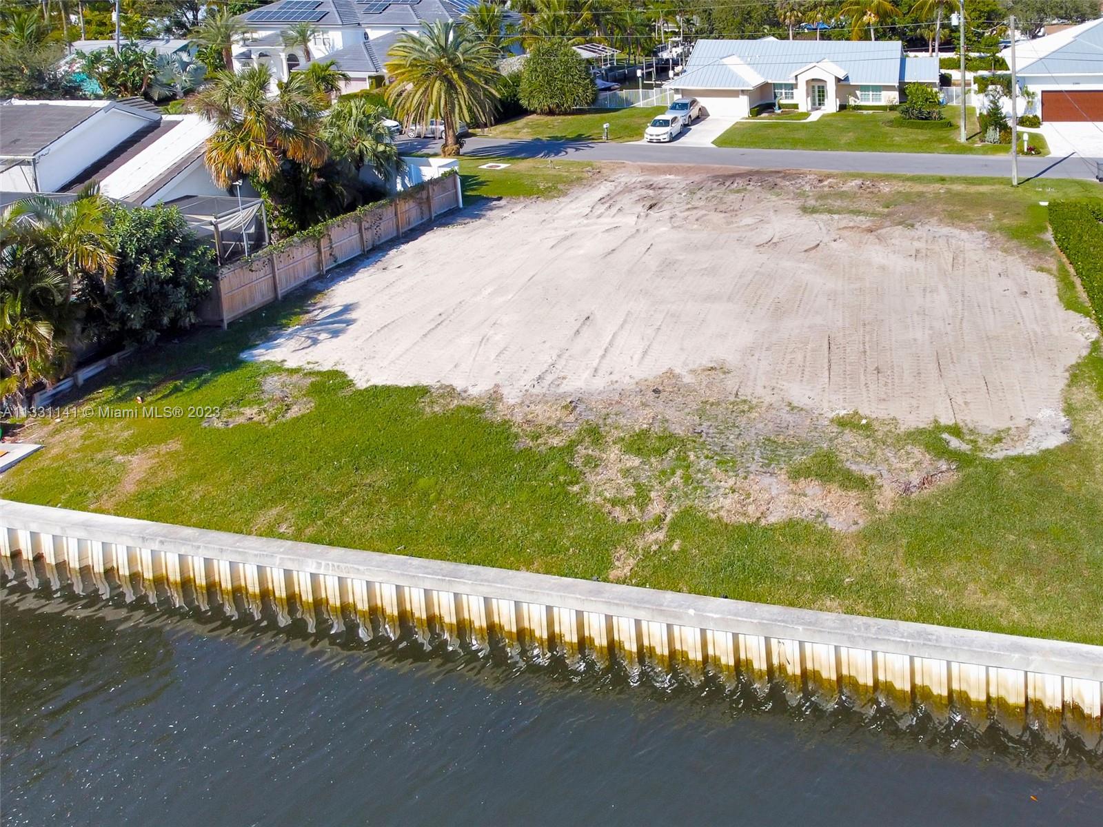 2400 Edward Rd Palm Beach Gardens, FL 33410