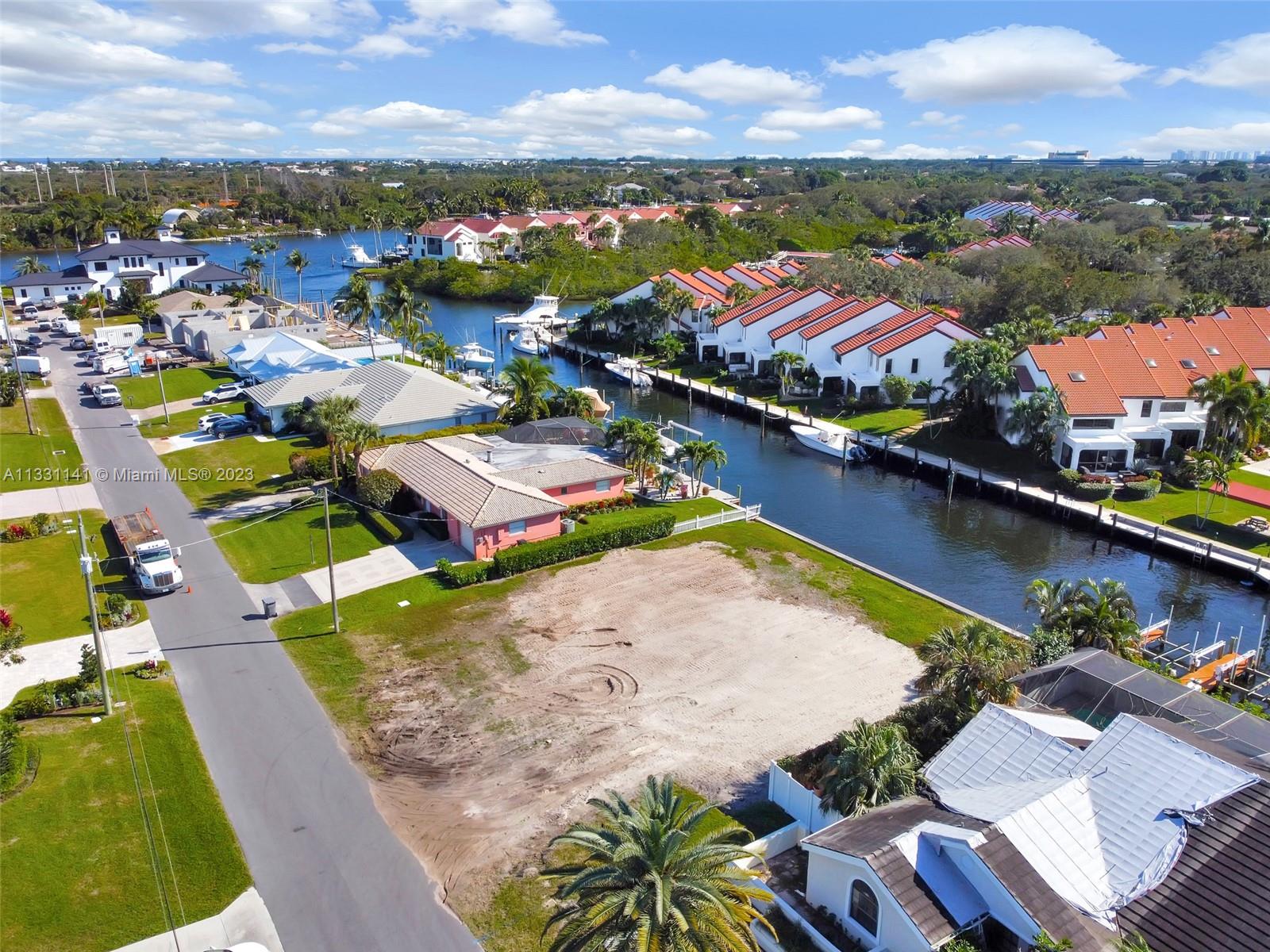 2400 Edward Rd Palm Beach Gardens, FL 33410