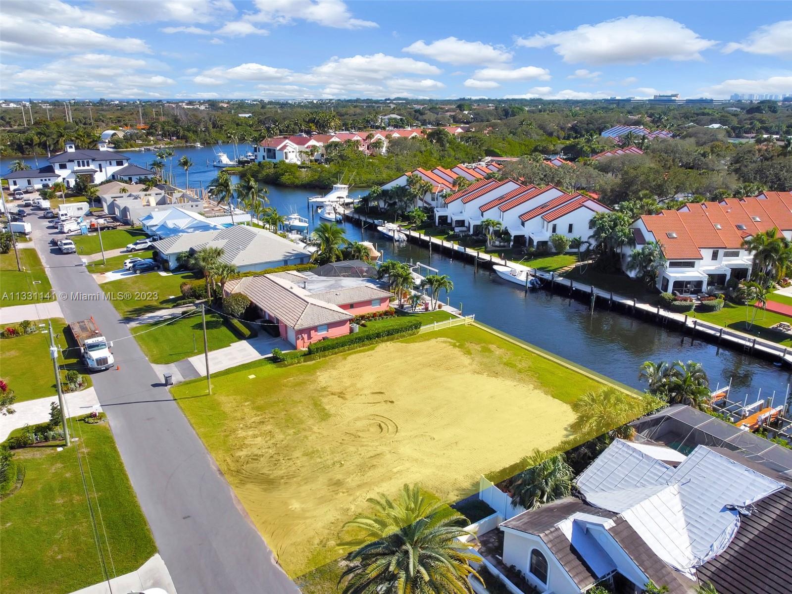 2400 Edward Rd Palm Beach Gardens, FL 33410