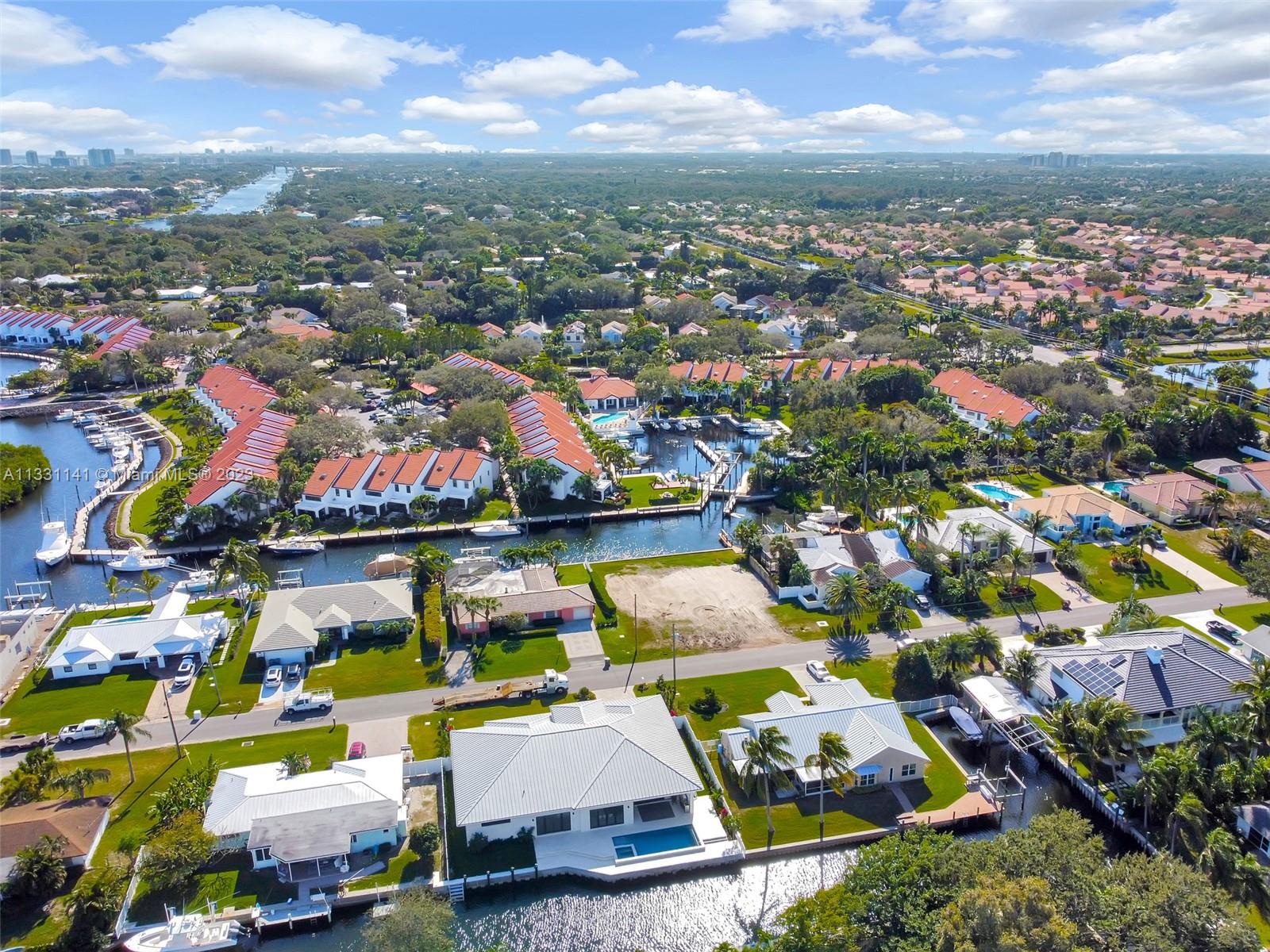 2400 Edward Rd Palm Beach Gardens, FL 33410