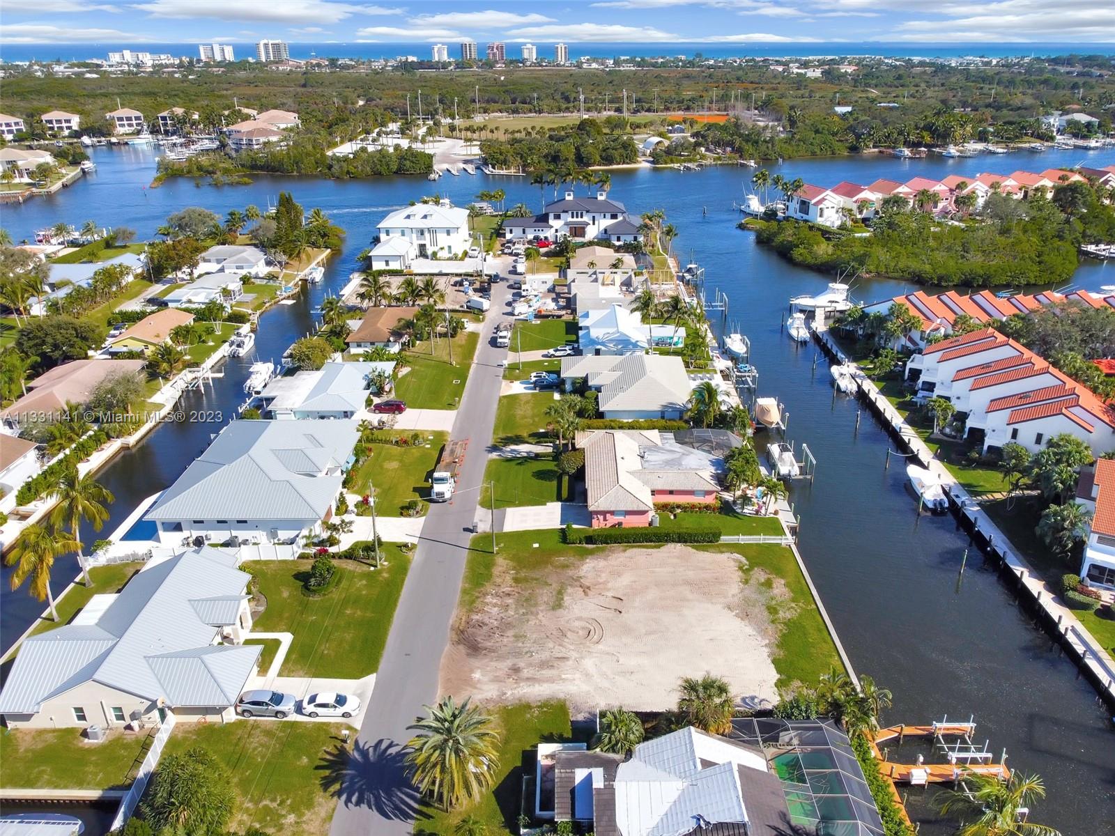 2400 Edward Rd Palm Beach Gardens, FL 33410