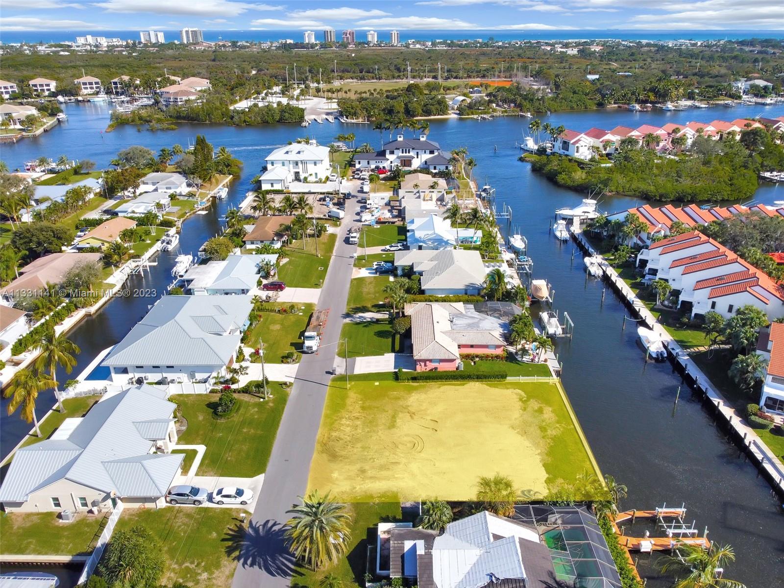 2400 Edward Rd Palm Beach Gardens, FL 33410