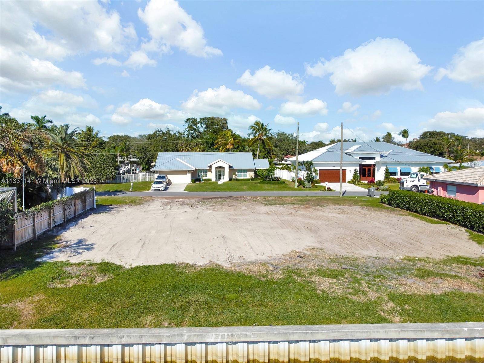 2400 Edward Rd Palm Beach Gardens, FL 33410