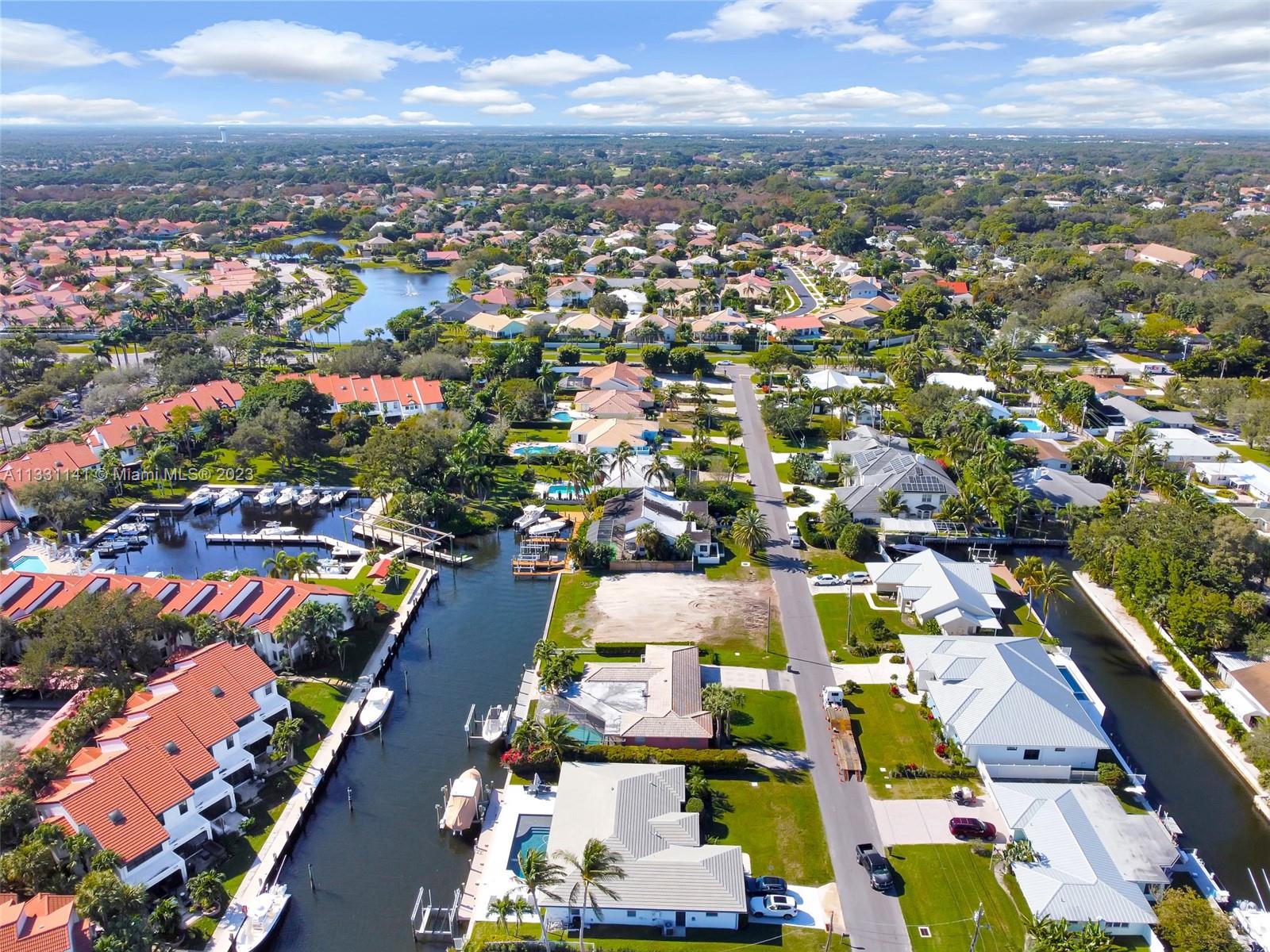2400 Edward Rd Palm Beach Gardens, FL 33410