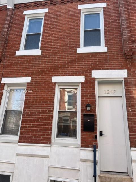 1247 S Newkirk 