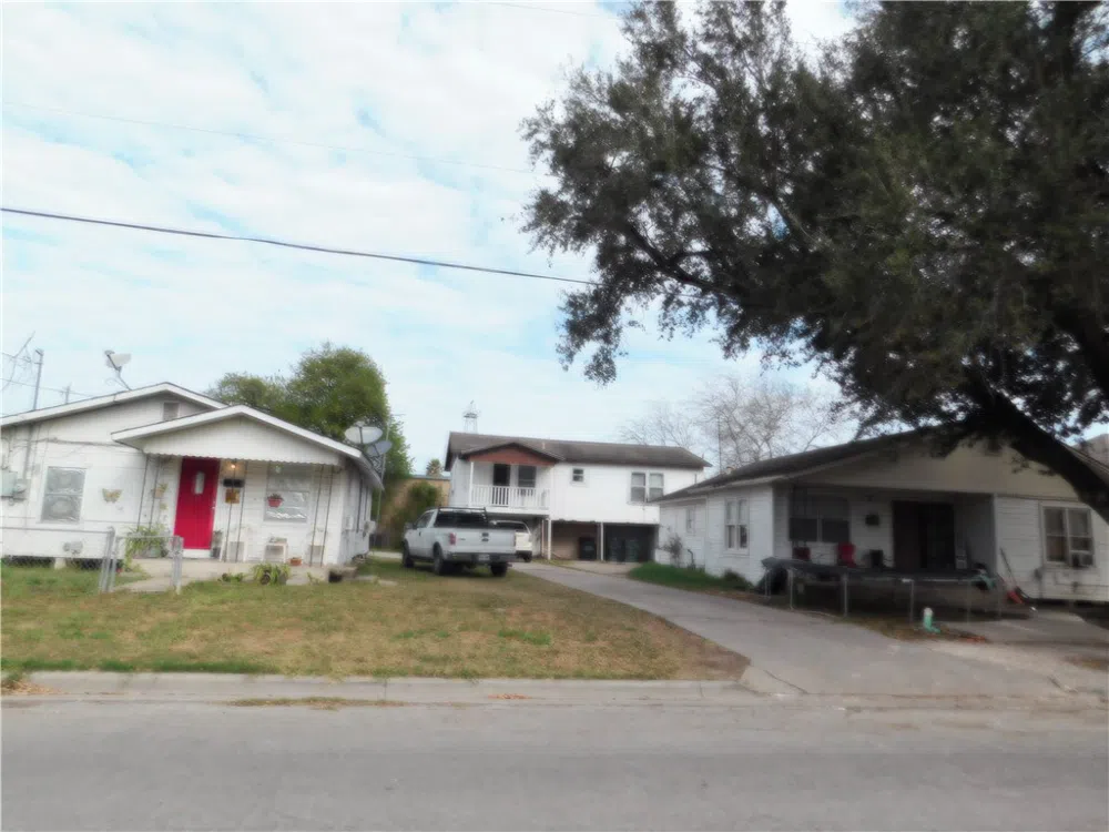 405 Chaparral Street Alice, TX 78332