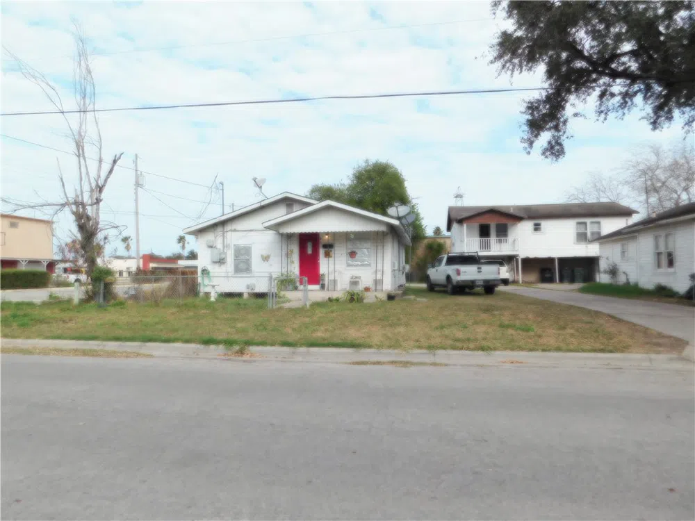 405 Chaparral Street Alice, TX 78332