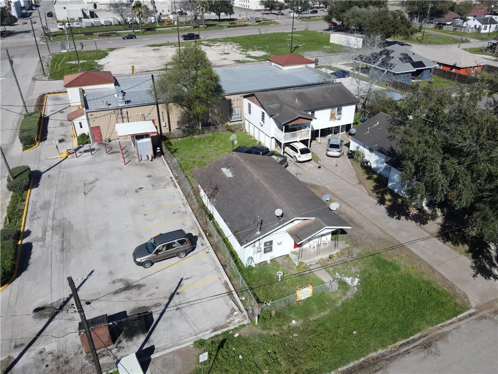 405 Chaparral Street Alice, TX 78332