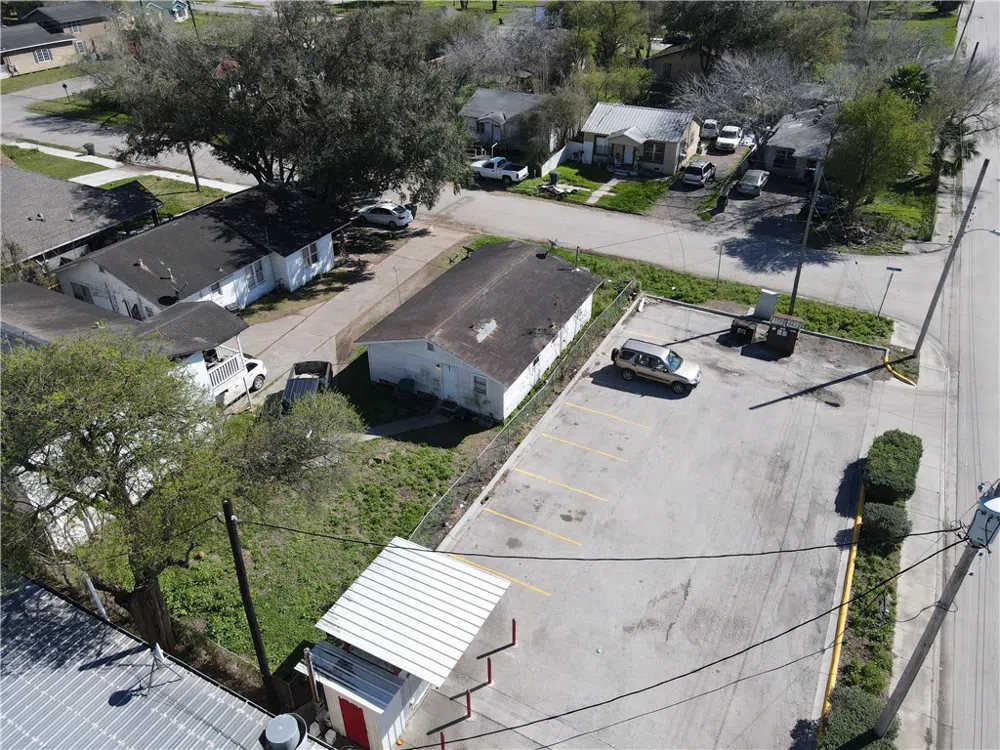 405 Chaparral Street Alice, TX 78332