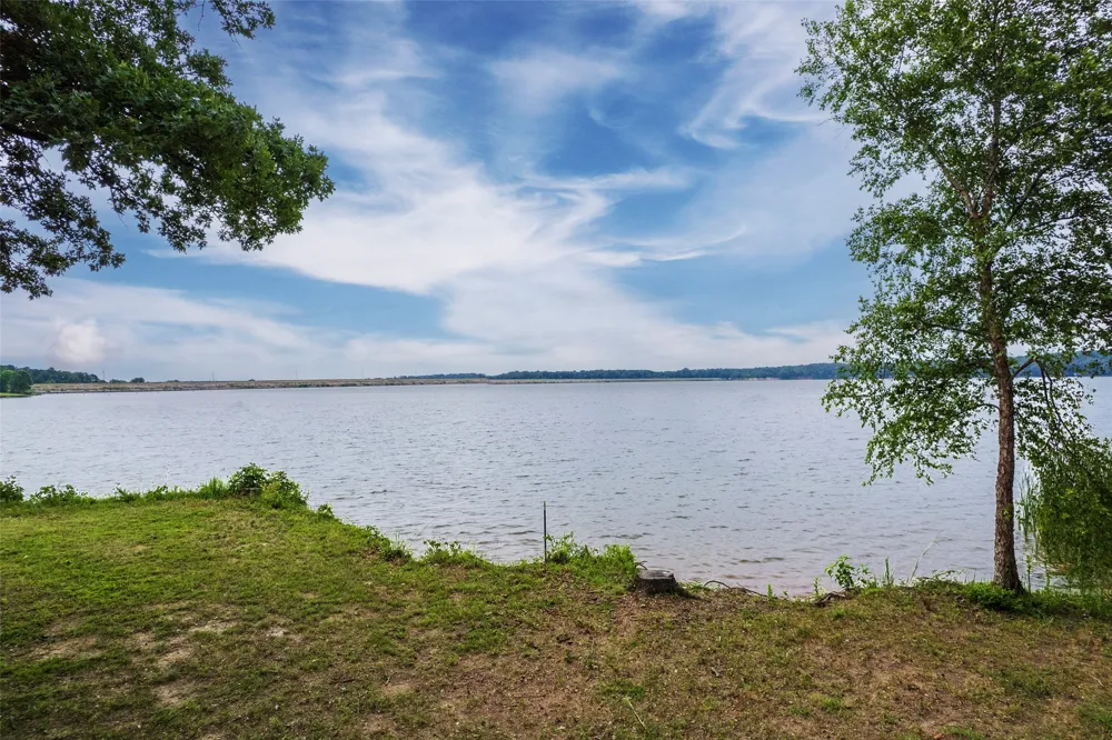 Eagles Nest Circle Mount Vernon, TX 75457