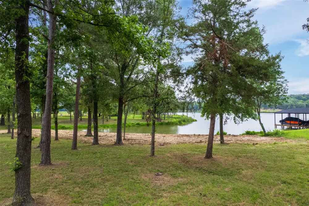 Eagles Nest Circle Mount Vernon, TX 75457