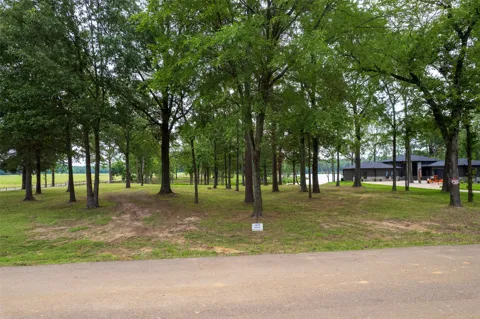Eagles Nest Circle