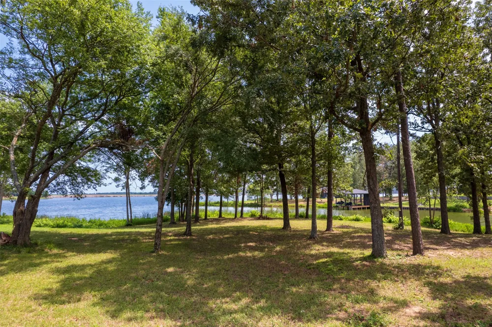 Eagles Nest Drive Mount Vernon, TX 75457