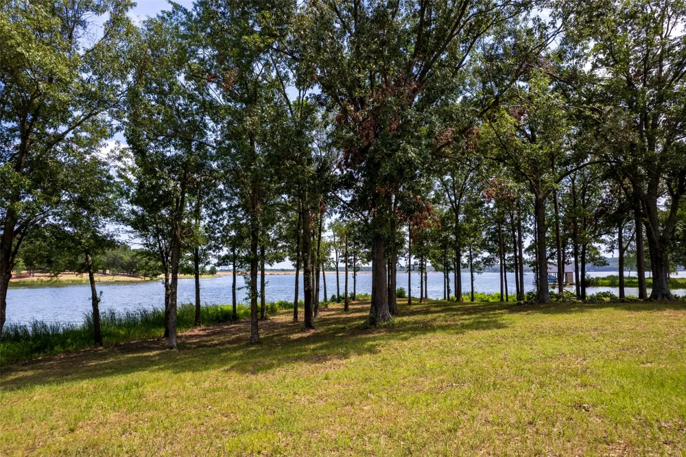 Eagles Nest Drive Mount Vernon, TX 75457