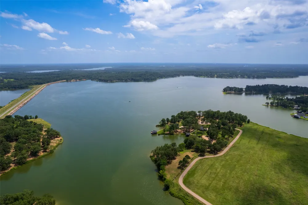 Eagles Nest Drive Mount Vernon, TX 75457