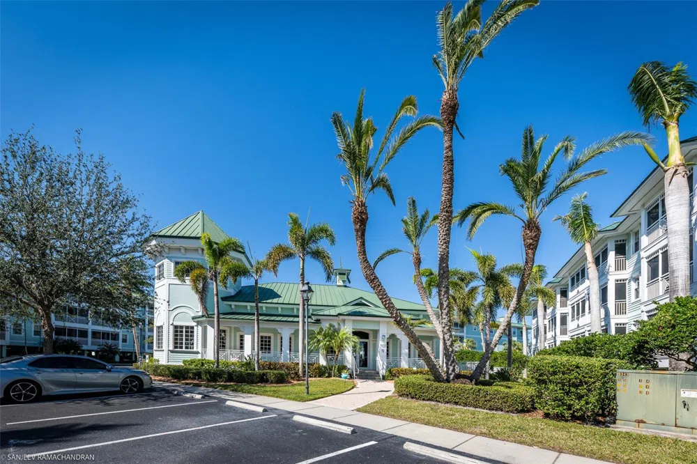 5119 MELBOURNE STREET #C-201 Port Charlotte, FL 33980