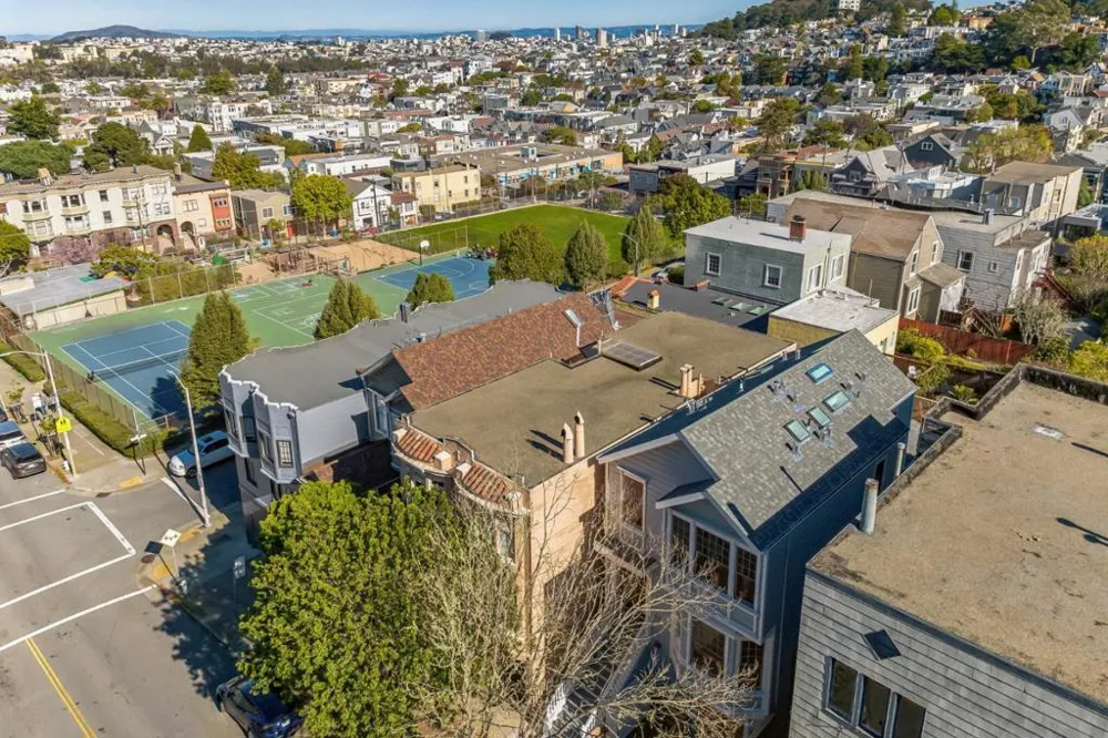 1208 Stanyan Street #B San Francisco, CA 94117