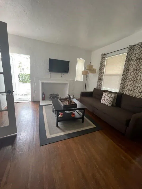 2811 Indian Creek Dr Miami Beach, FL 33140