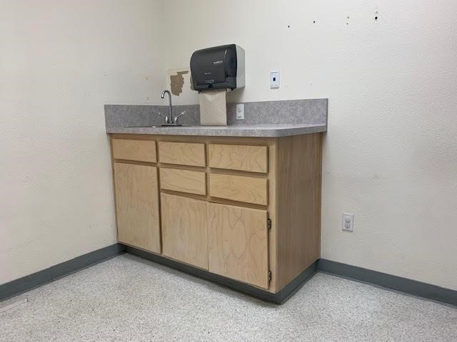 11424 Chamberlaine Way #8 & 9 Adelanto, CA 92392