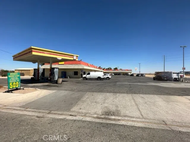 11424 Chamberlaine Way #8 & 9 Adelanto, CA 92392