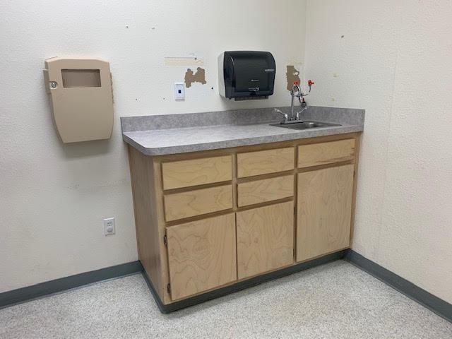 11424 Chamberlaine Way #8 & 9 Adelanto, CA 92392