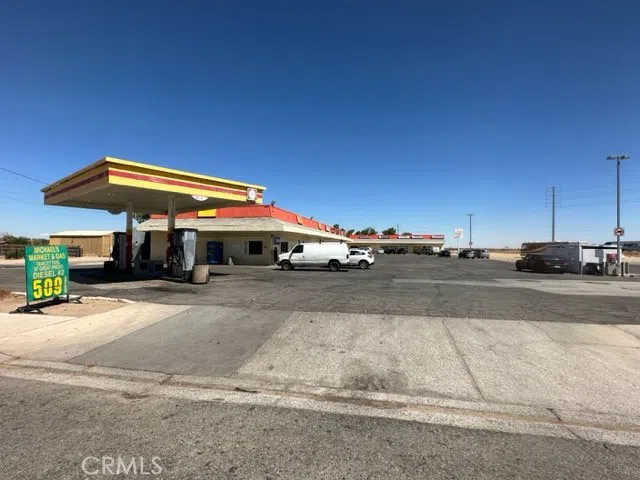 11424 Chamberlaine Way #4 Adelanto, CA 92392