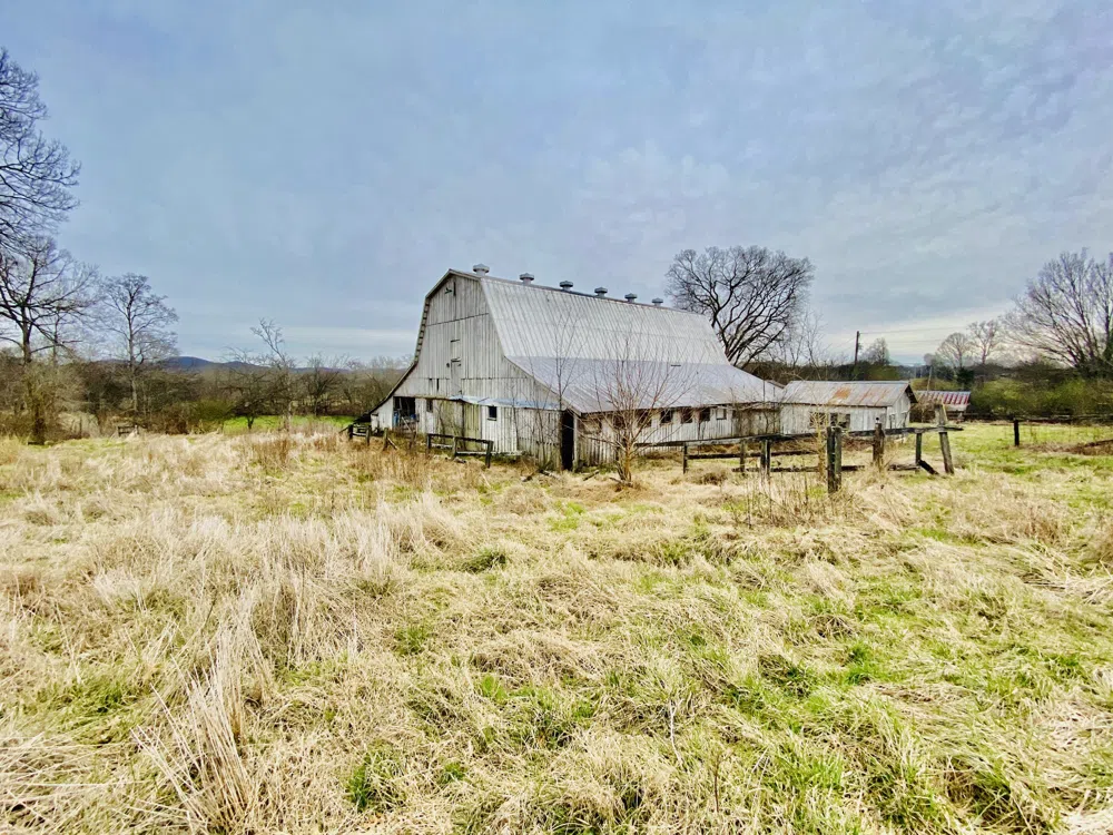 2762 Critz Ln Thompsons Station, TN 37179