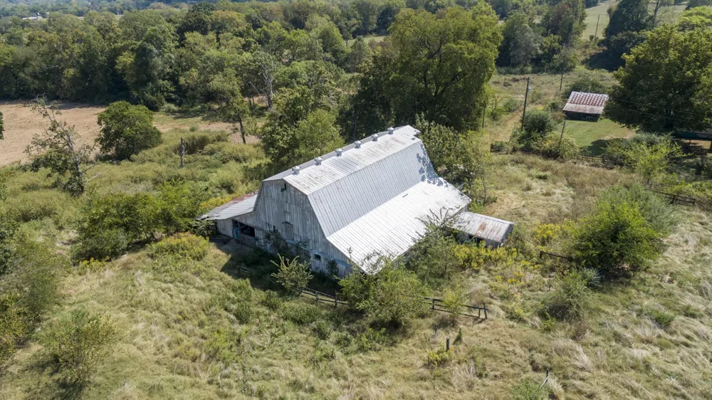 2762 Critz Ln Thompsons Station, TN 37179