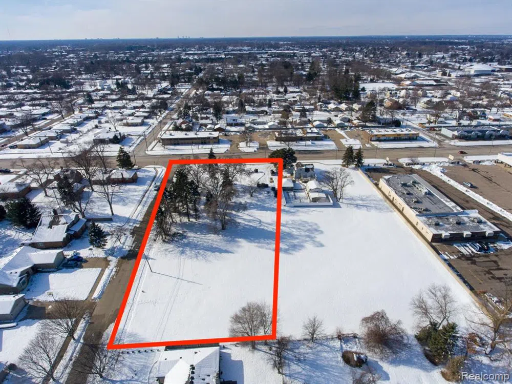 28530 RYAN ROAD Warren City, MI 48092