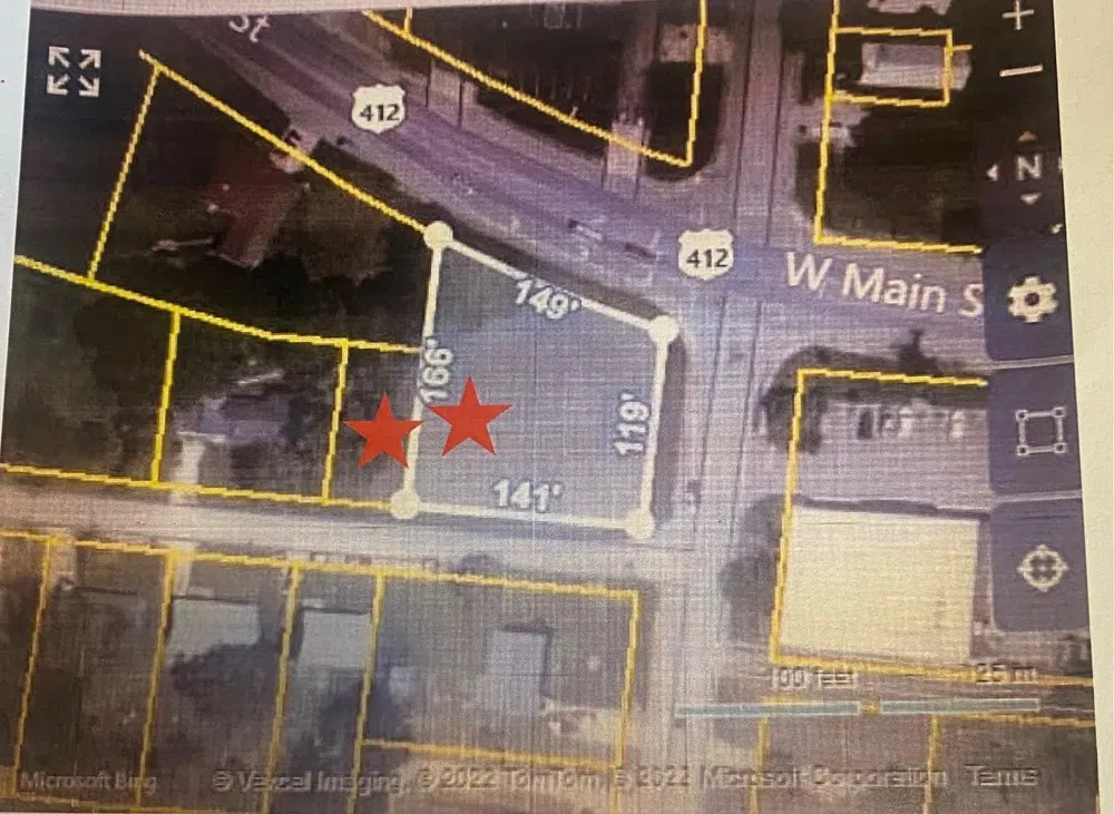 8 S Walnut St Hohenwald, TN 38462