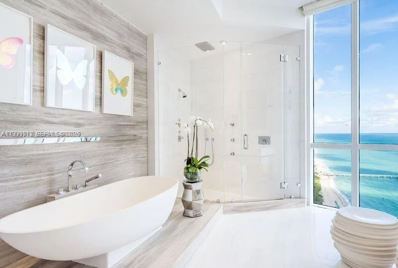 16001 Collins Ave #3201 Sunny Isles Beach, FL 33160