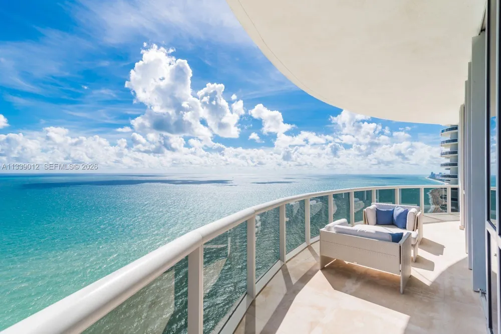 16001 Collins Ave #3201 Sunny Isles Beach, FL 33160