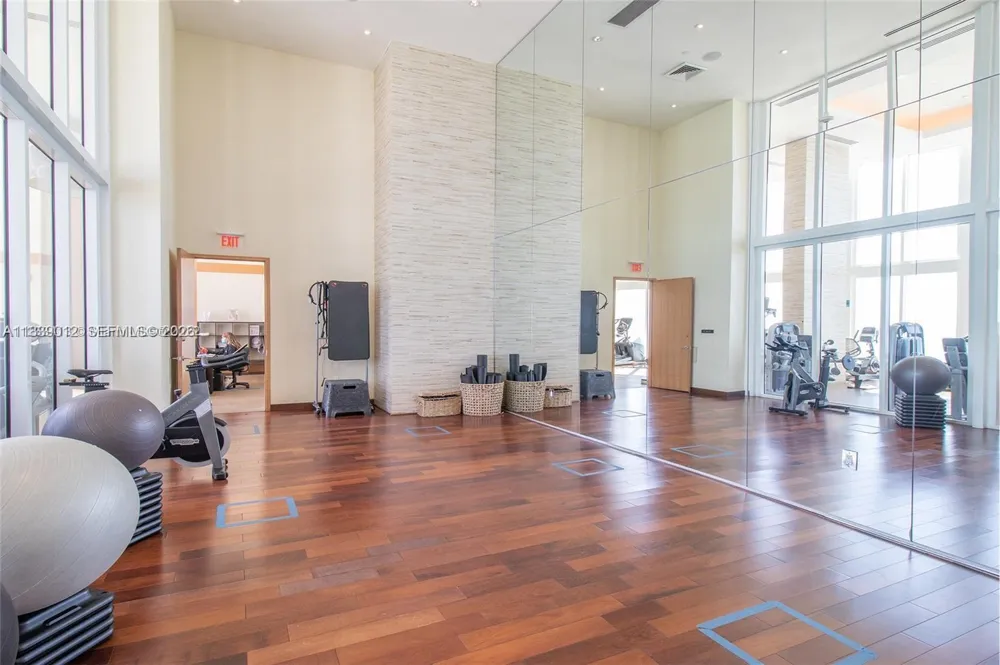 16001 Collins Ave #3201 Sunny Isles Beach, FL 33160
