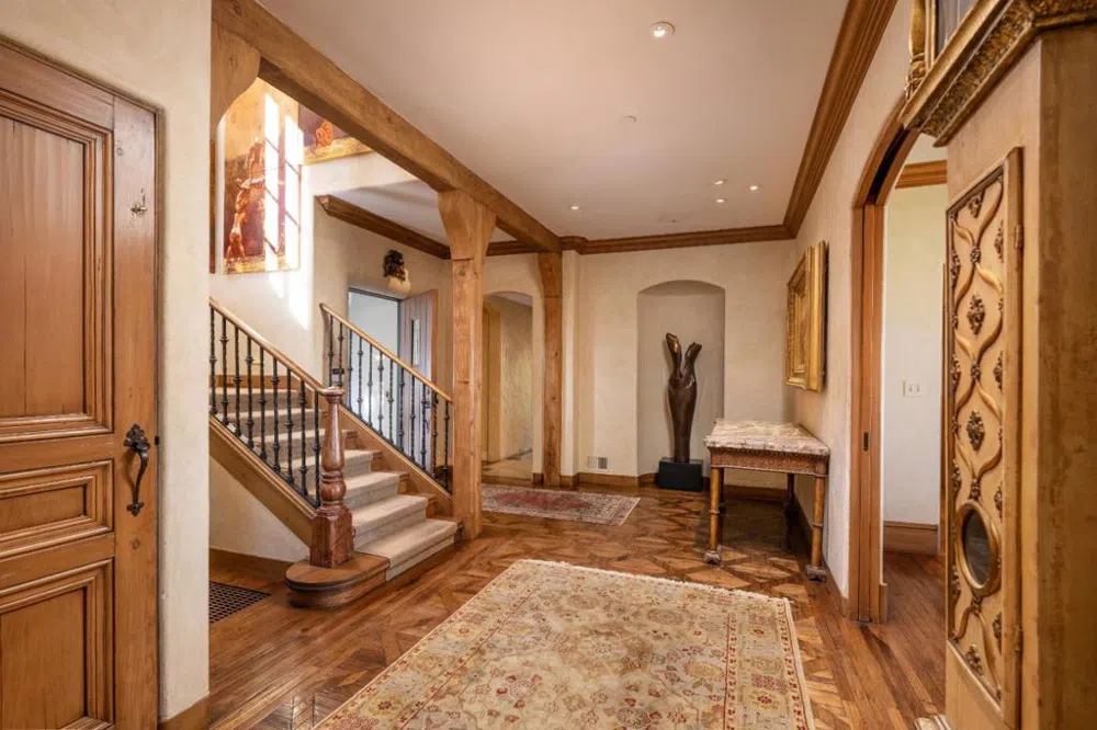 3085 Ralston Avenue Hillsborough, CA 94010