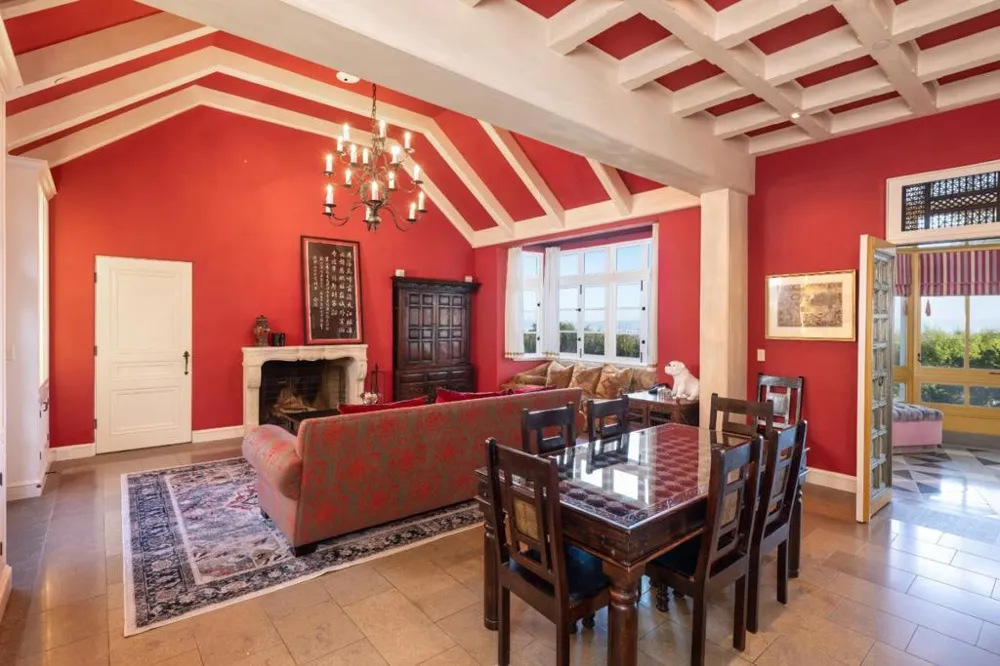 3085 Ralston Avenue Hillsborough, CA 94010