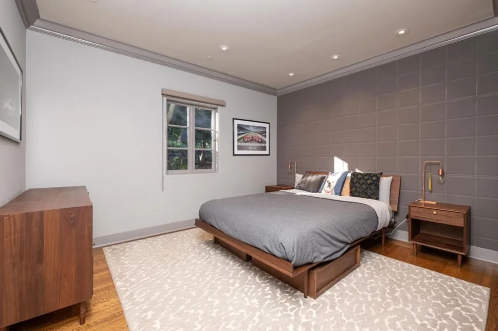 3085 Ralston Avenue Hillsborough, CA 94010