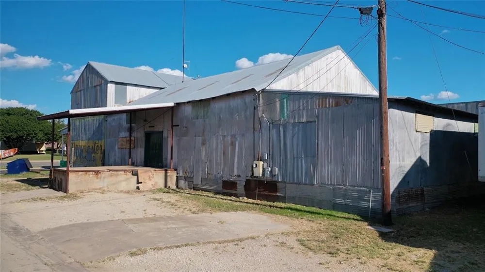 9 Clay Street Nocona, TX 76255