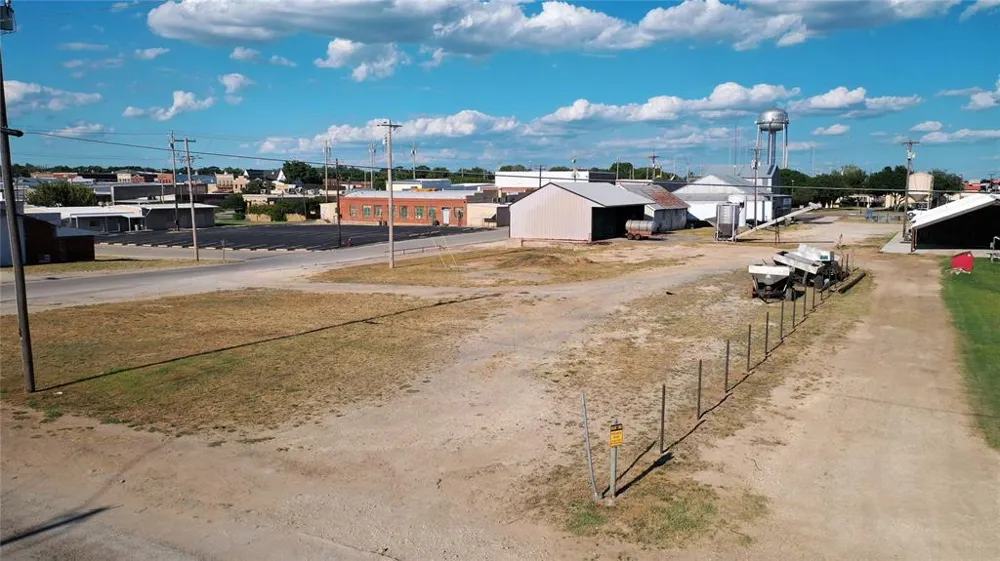 9 Clay Street Nocona, TX 76255
