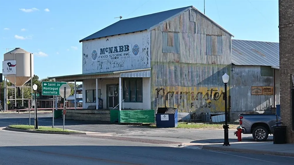 9 Clay Street Nocona, TX 76255