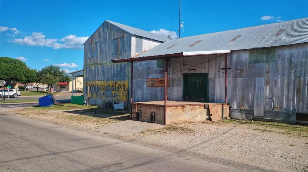 9 Clay Street Nocona, TX 76255