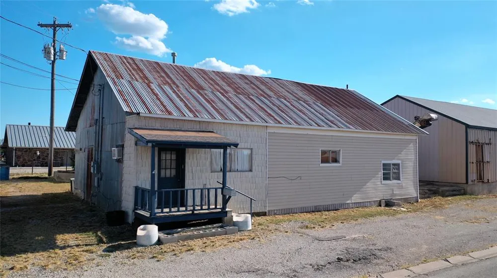 9 Clay Street Nocona, TX 76255