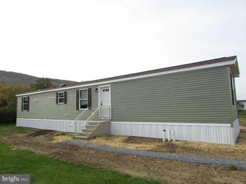 382 HAWK LANE