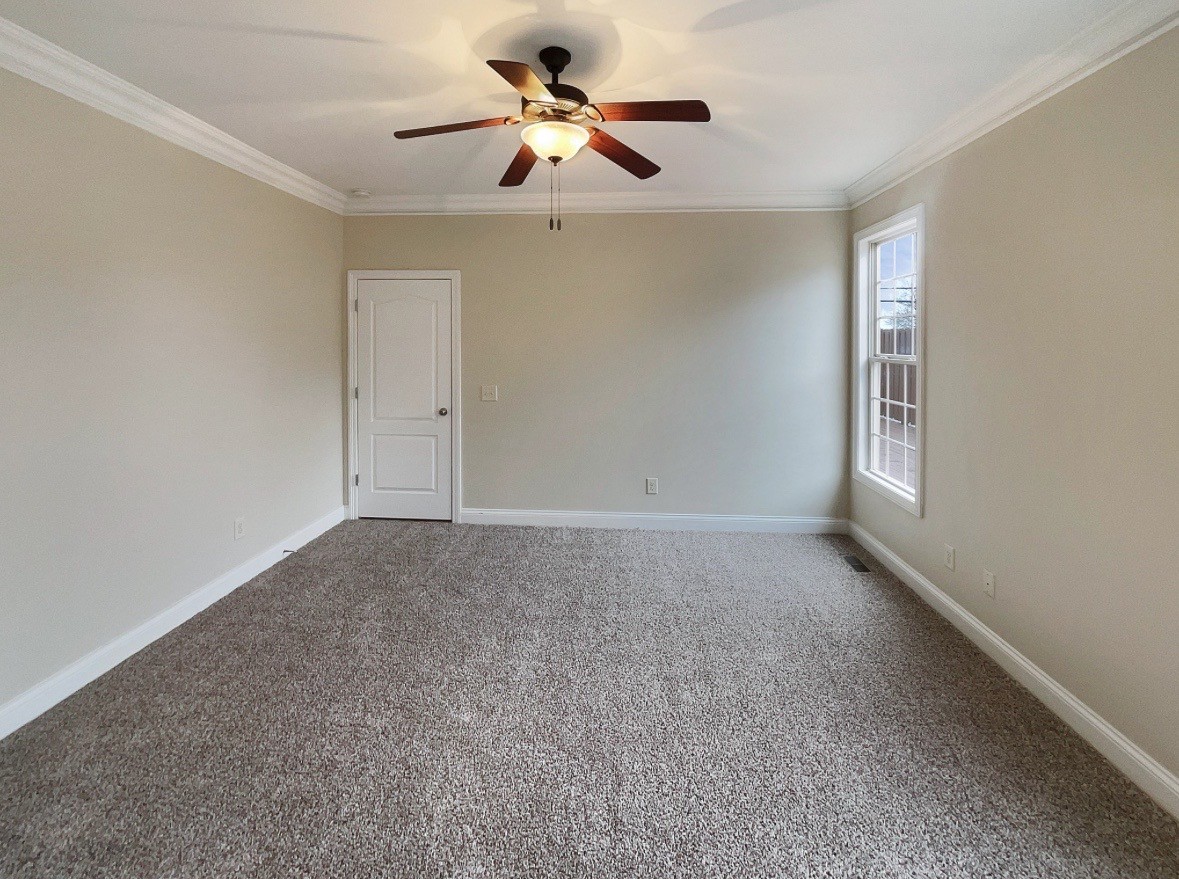 304 Sea Biscuit Dr Gallatin, TN 37066
